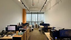 Woods Square (D25), Office #615035061